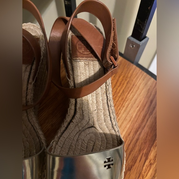 Tory Burch Bima 2 Espadrilles Gold Tan Two Toned Wedge Ankle Wrap Strap Size 7 - Picture 3 of 9
